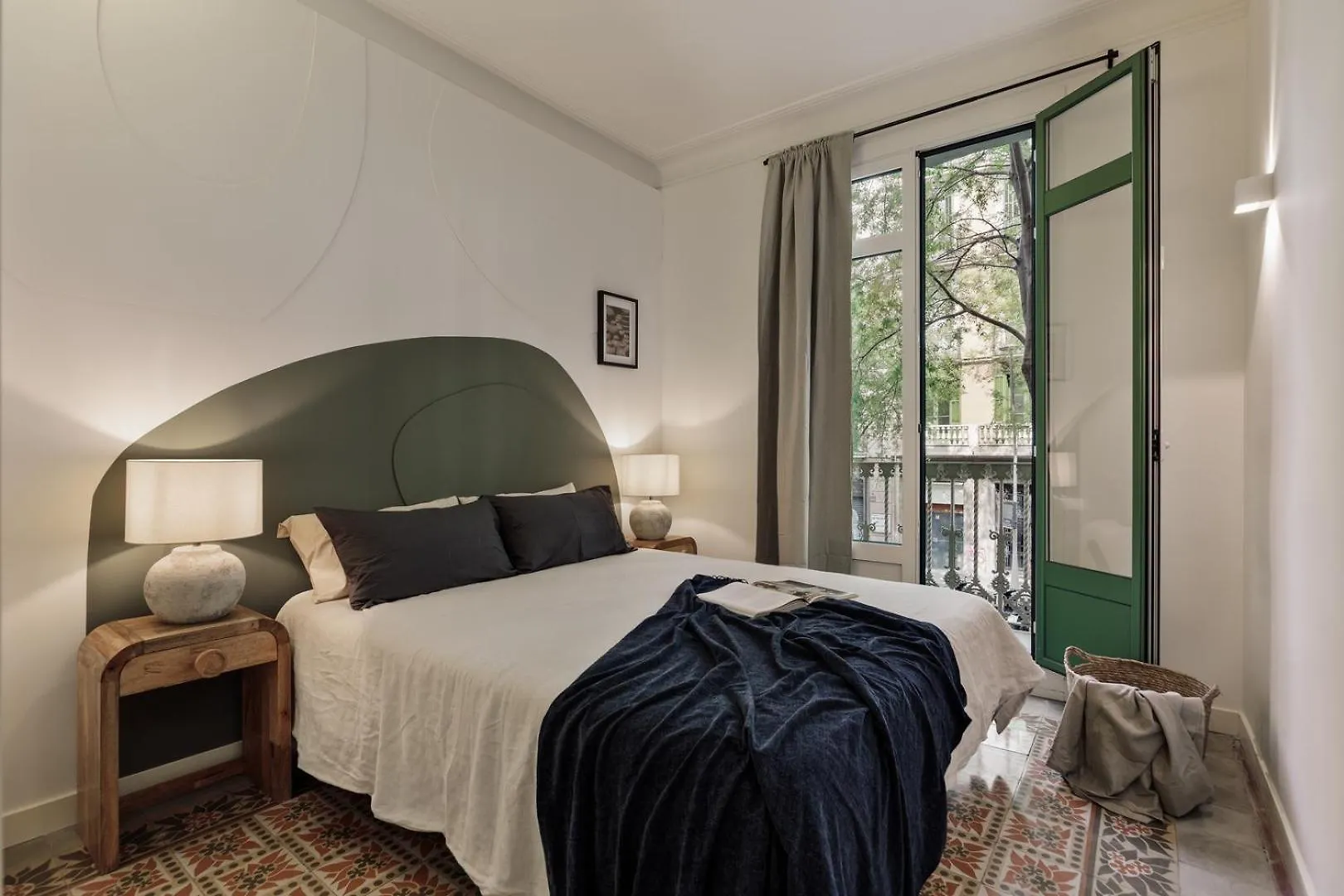 Levia - 3 Bedrooms And Balcony In Eixample Esquerra Barcelona 0*,  Spanien