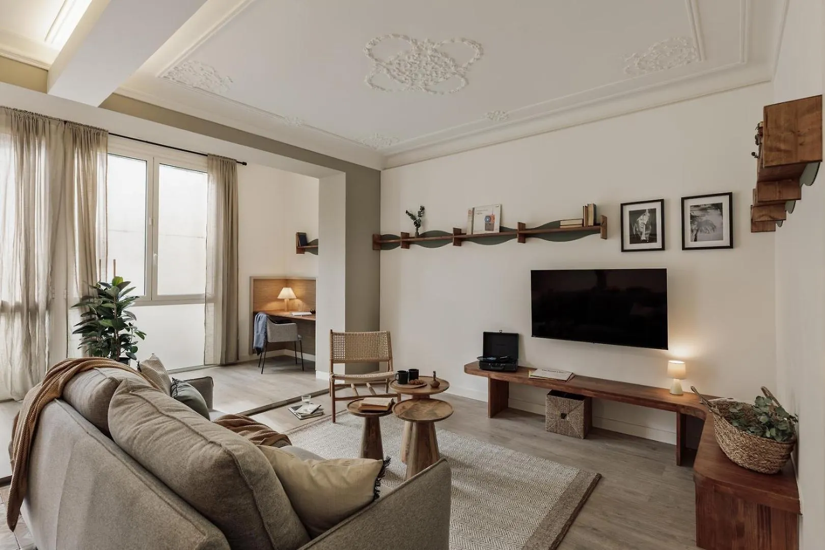 Levia - 3 Bedrooms And Balcony In Eixample Esquerra Barcelona