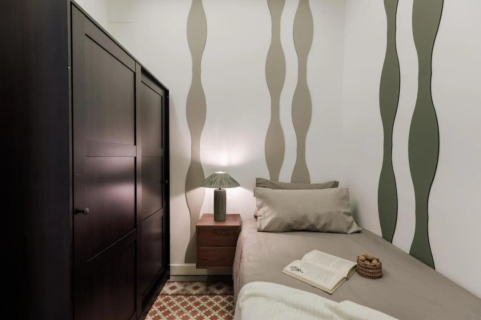 Daire Levia - 3 Bedrooms And Balcony In Eixample Esquerra Barselona